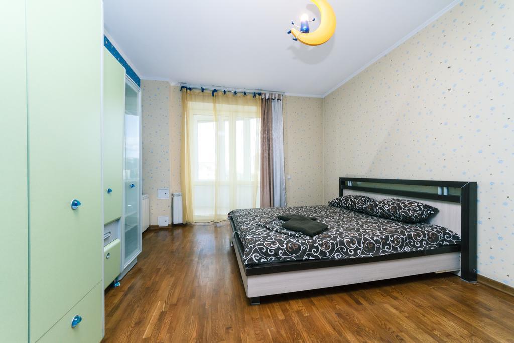 Two-Storey Apartment Near Iec Kiev Dış mekan fotoğraf