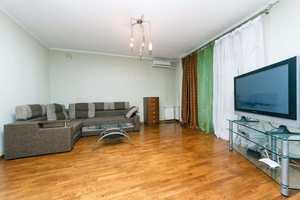 Two-Storey Apartment Near Iec Kiev Dış mekan fotoğraf